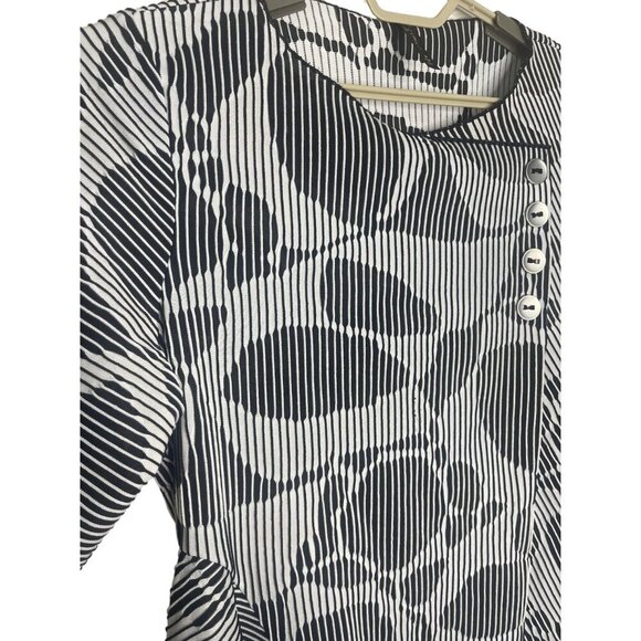 IC By Connie K Size Medium Black Gray Top Button Accent Artsy Made in USA - Picture 5 of 9